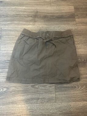 The north face Women's medium Olive Brown Casual Drawstring Skirt